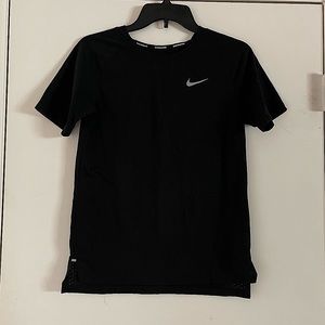 Black Nike Breathe Women’s Reflective Running Top With Mesh Back